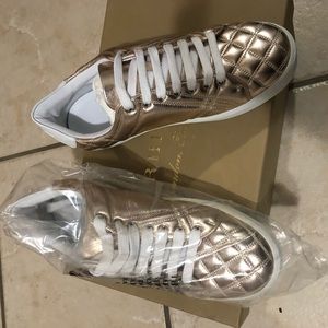 Burberry size 36